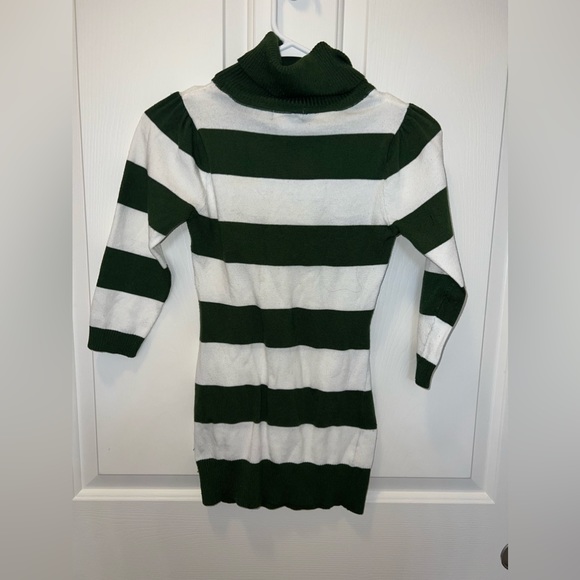 $1 SWEATER BLOUSE. GREAT CONDITION. SIZE XS. $1 WITH ANY $10 ORDER OR MORE - Picture 4 of 5